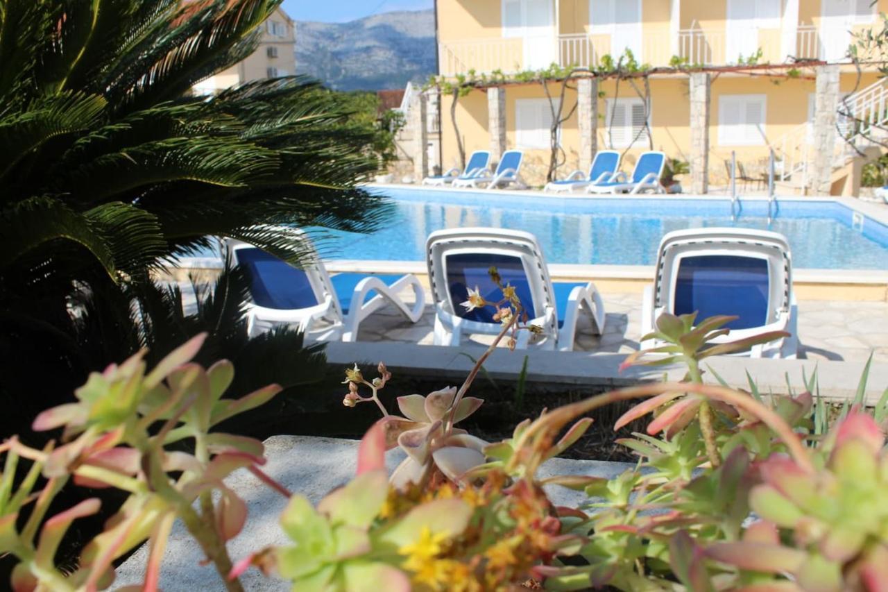 Spacious Bedroom For Two With Pool View - Pansion Hajduk Korčula Exterior foto